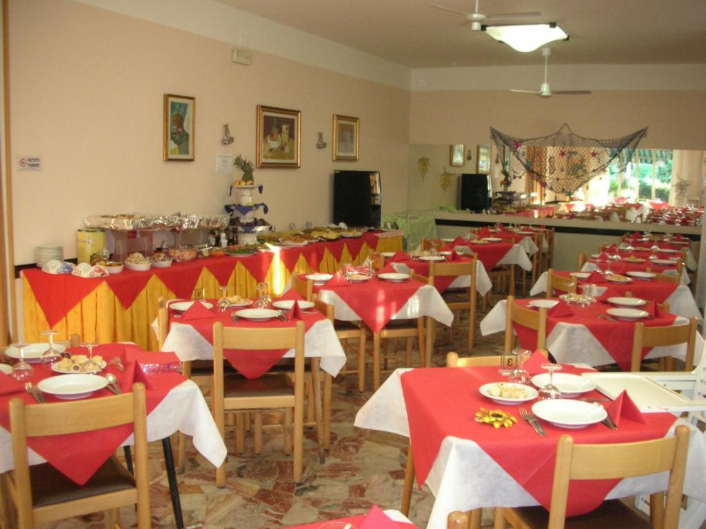 Hotel Leda Rimini Exterior foto