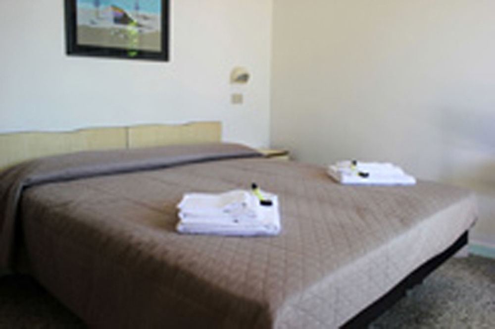 Hotel Leda Rimini Exterior foto