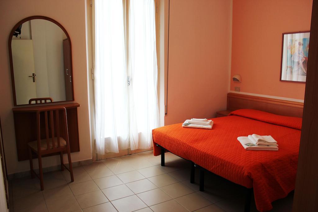 Hotel Leda Rimini Cameră foto