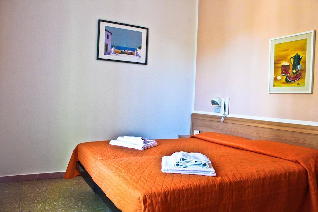 Hotel Leda Rimini Cameră foto
