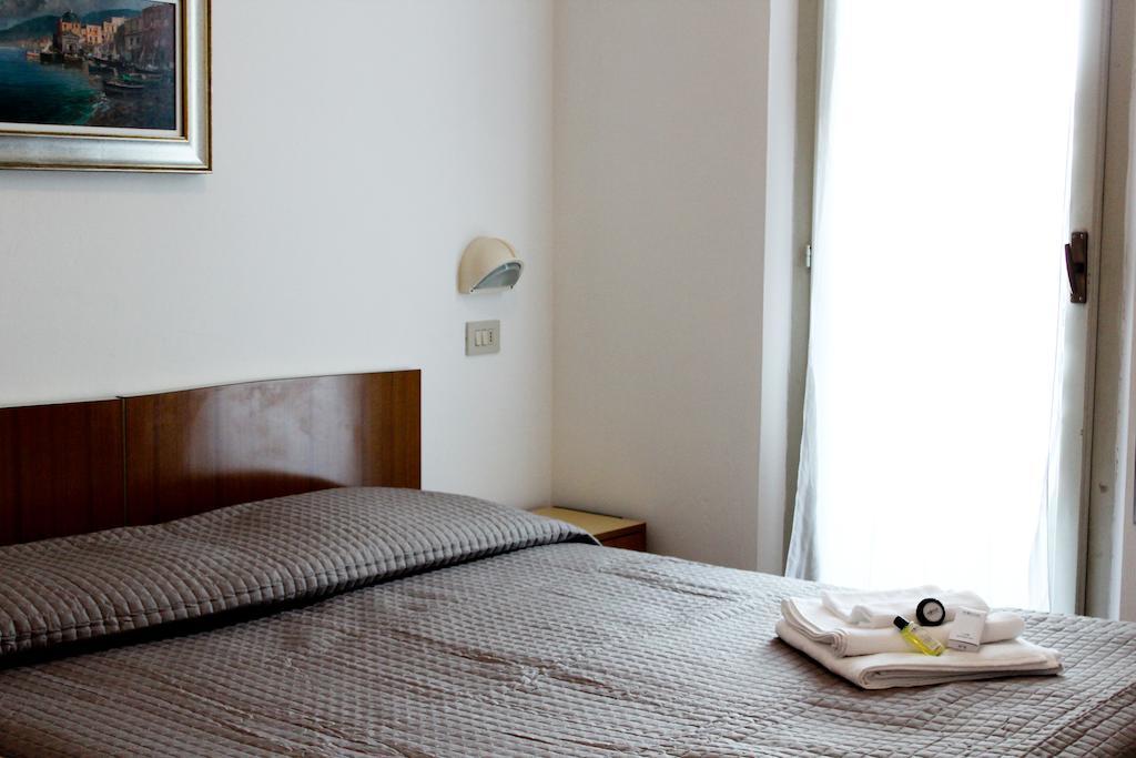 Hotel Leda Rimini Cameră foto